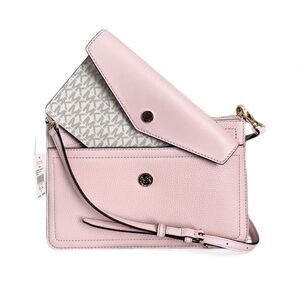 🦋Michael Kors 3 in 1 Crossbody Purse